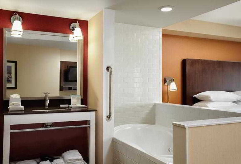 Renaissance Fallsview Hotel -