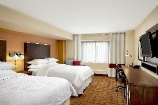 Renaissance Fallsview Hotel -