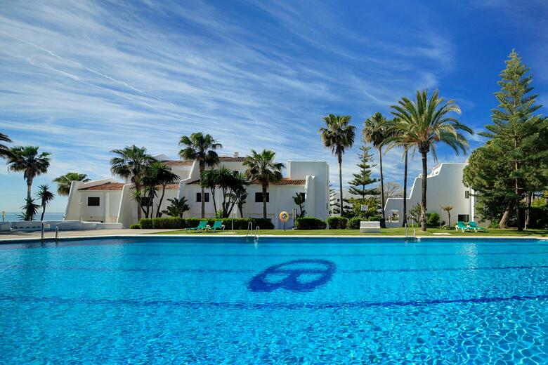 Coral Beach Aparthotel