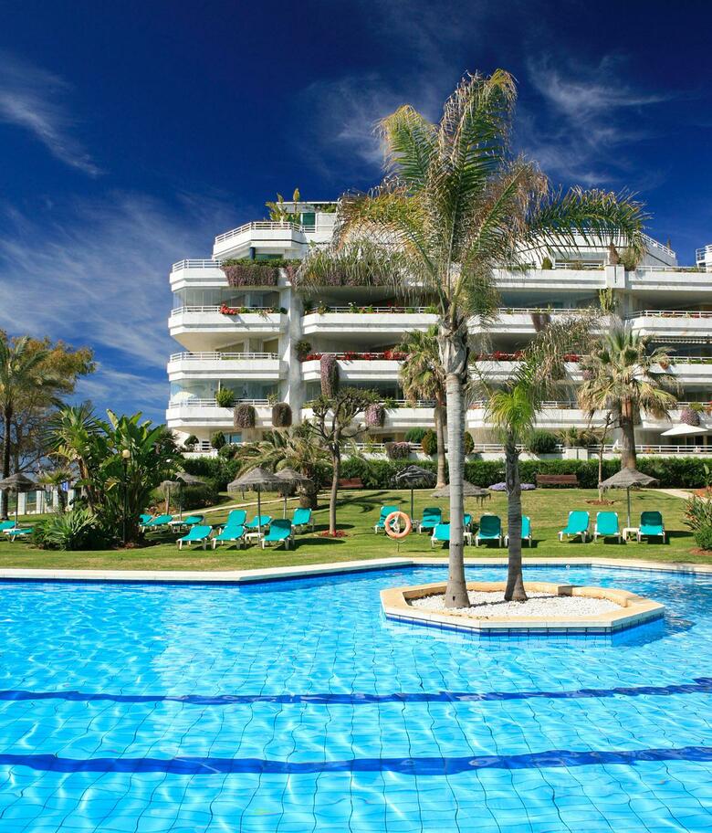 Coral Beach Aparthotel