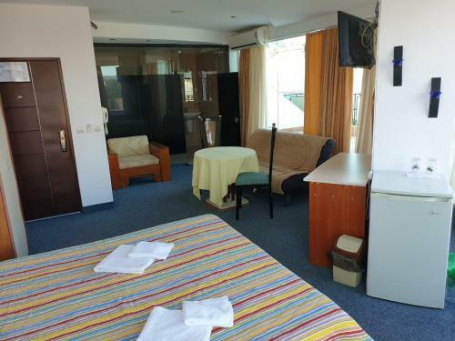 Family Hotel Elit