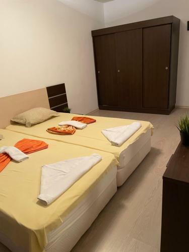 Apartments In Botabara