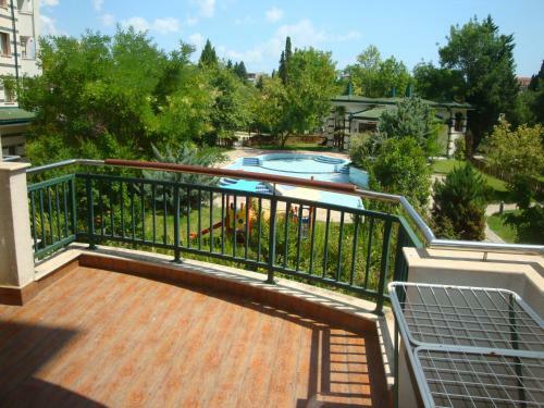 Private Apartments Cts In Emerald Beach Resort & Spa