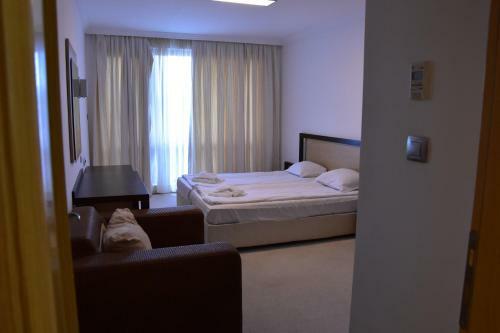 Private Apartments Cts In Emerald Beach Resort & Spa