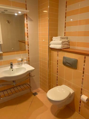 Private Apartments Cts In Emerald Beach Resort & Spa