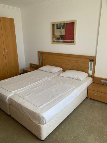 Private Apartments Cts In Emerald Beach Resort & Spa