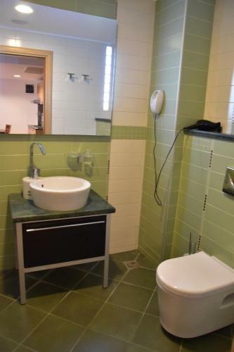 Private Apartments Cts In Emerald Beach Resort & Spa
