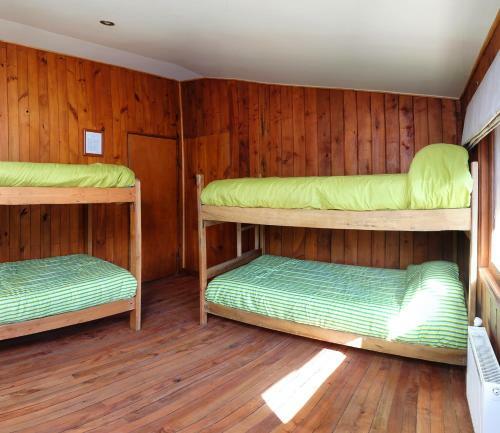 Albergue Hostal Rio Libre Puc�n