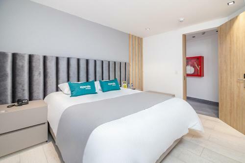 Hotel Ayenda Plaza Doce