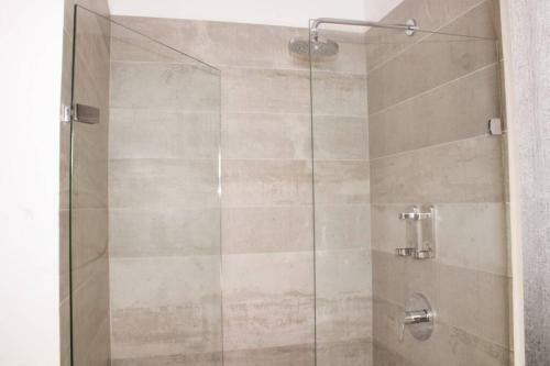 Apartamento Hotel Class Suites ? Poblado, Pool Balcony View 2 Bed Rooms AC Netflix