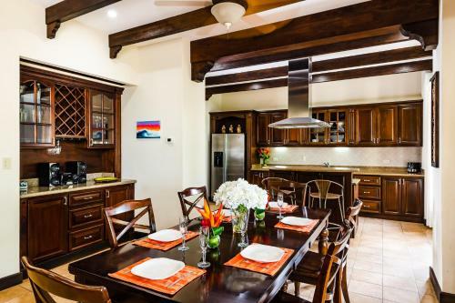Villa Dream House In Prestigious Hacienda Pinilla