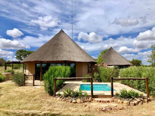 Hotel Golden Impalas Bush Resort