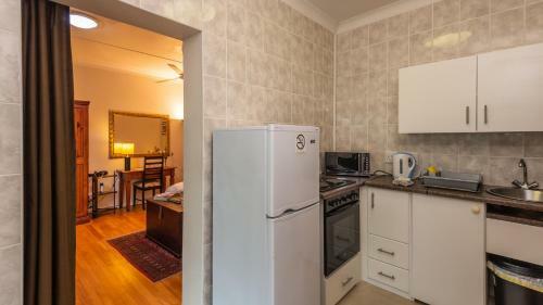 Hostal Brown Jug Guest House
