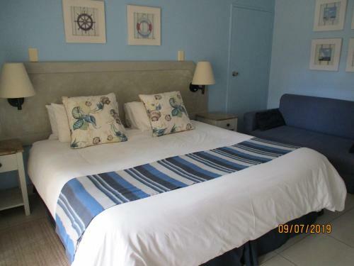 Hostal Beach Cabanas