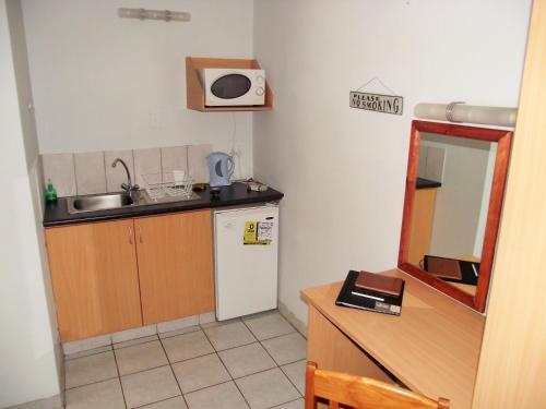 Hostal Gemstone Guest House