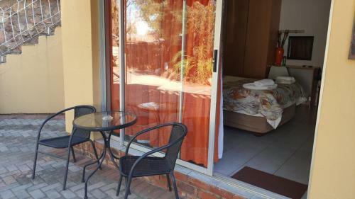 Hostal Gemstone Guest House