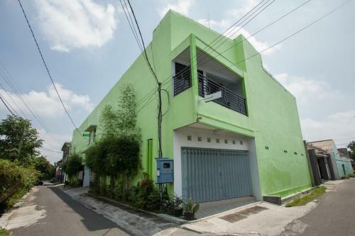Hostal Reddoorz @ Kartohardjo Madiun
