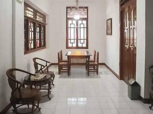 Hotel Reddoorz Plus @ Alun Alun Nganjuk
