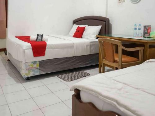 Hotel Reddoorz Plus @ Alun Alun Nganjuk