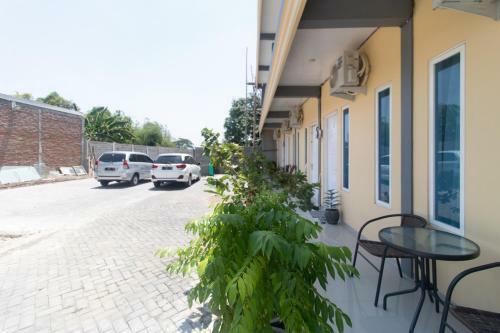 Hostal Reddoorz Syariah At Winong Nganjuk