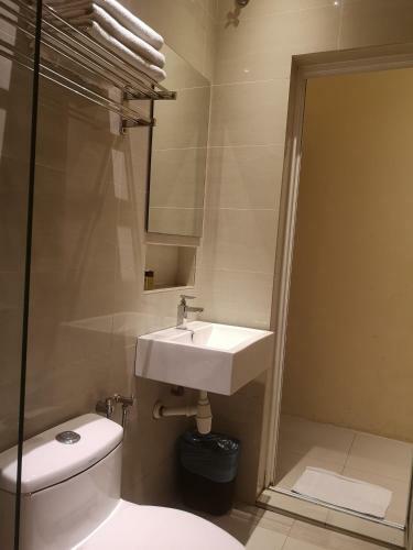 The V Hotel
