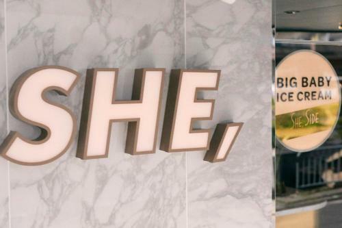 Hotel She, Kyoto
