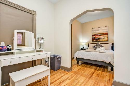 Heritage Home, Byward Market Steps From Your Door!