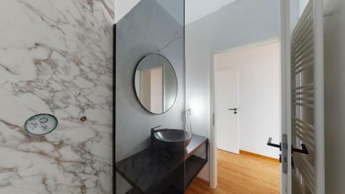 Apartamento Cozy Apt W/ King Bed Great For Discovering Liege