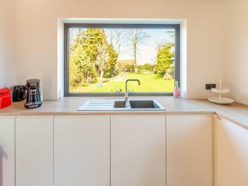 Charming Holiday Home In Oosteeklo With Garden