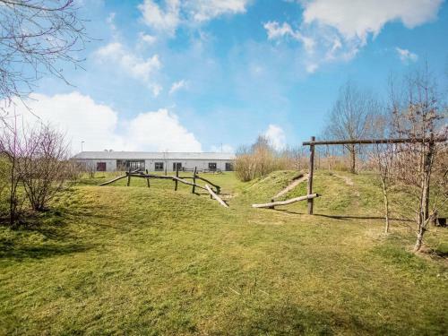 Charming Holiday Home In Oosteeklo With Garden