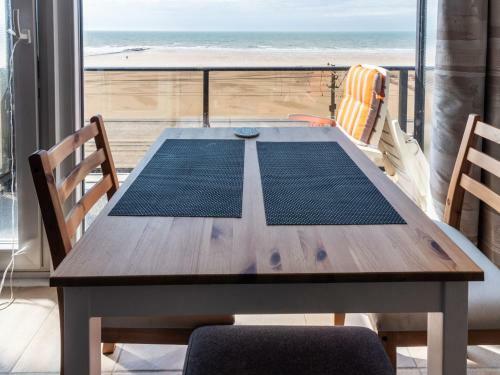 Contemporary Apartment In Oostende With Balcony