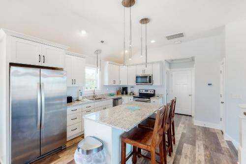 Spectacular Sunset Beach House Cb105