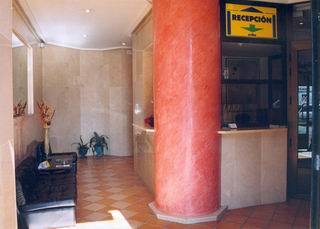 Apartamentos Turisticos Puerta De Le�n