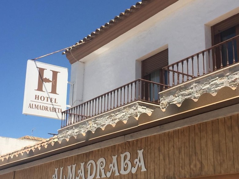 Hotel Almadrabeta