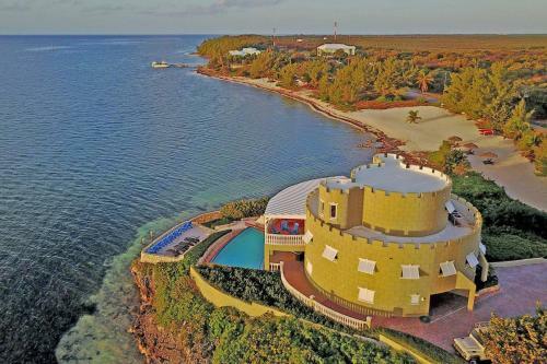 Cayman Castle By Grand Cayman Villas