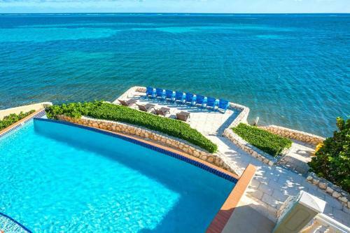 Cayman Castle By Grand Cayman Villas