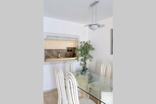 Luxury 4 Bedroom Sea View Apartment Netanya