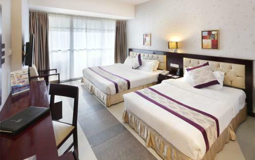 Hotel The Cox Today