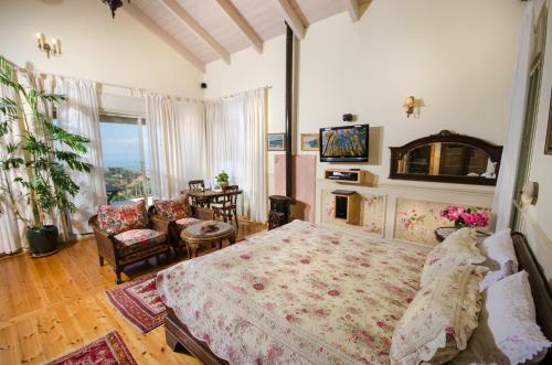 Bed & Breakfast Oren Suite ?????? ????