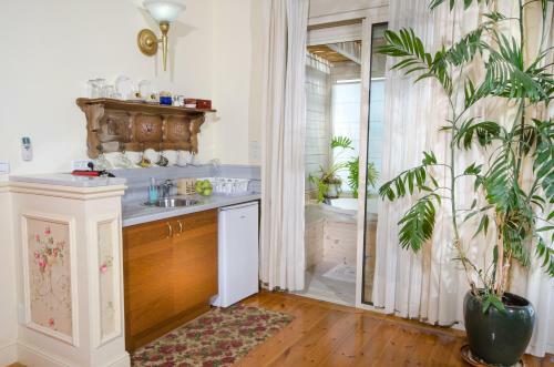 Bed & Breakfast Oren Suite ?????? ????