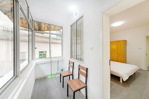 Locals Apartment Place 07