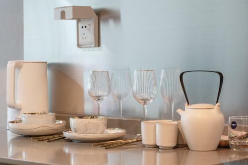 Locals Apartment Inn 00