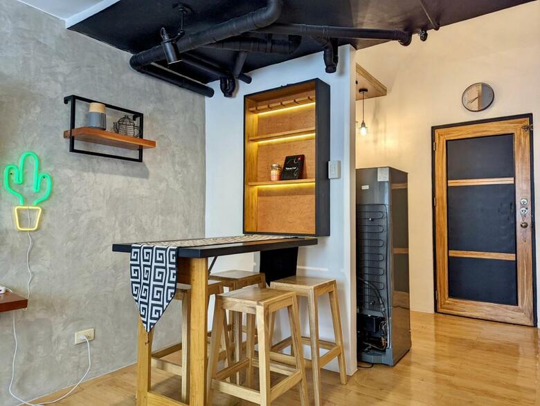Apartamento 1br Artist Loft Cambridge Cainta Pasig Fast Wifi