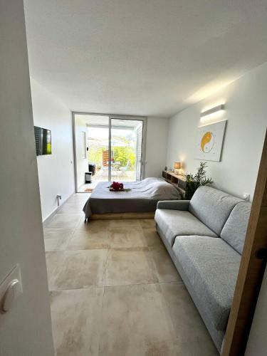 Apartamento Nouveau Studio Chaleureux Avec Jacuzzi Priv� & Piscine