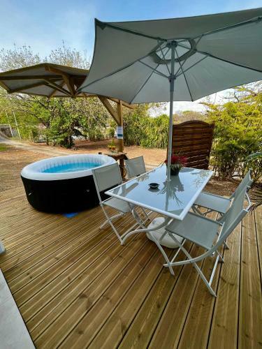 Apartamento Nouveau Studio Chaleureux Avec Jacuzzi Priv� & Piscine