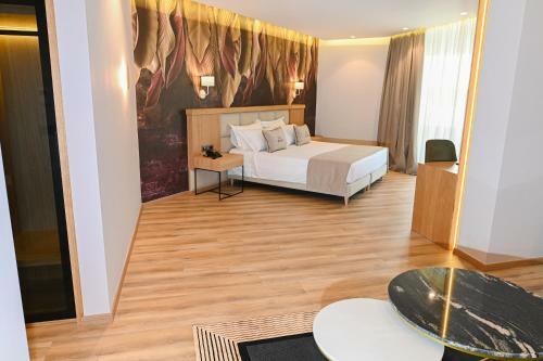 White Hill Hotel