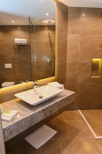 White Hill Hotel