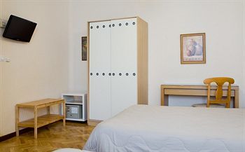 Hostal America