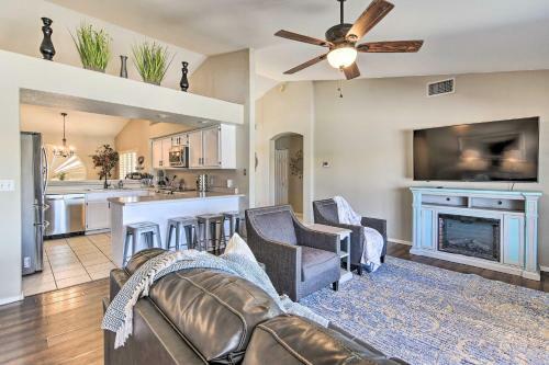 Mod Casa Grande Home With Patio On The Water!