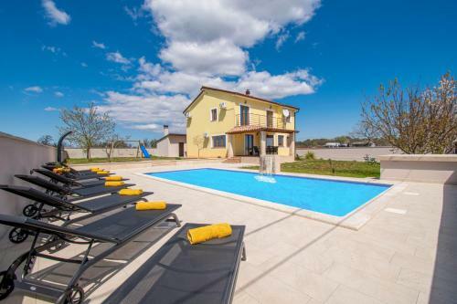 Villa Ferienhaus Renata